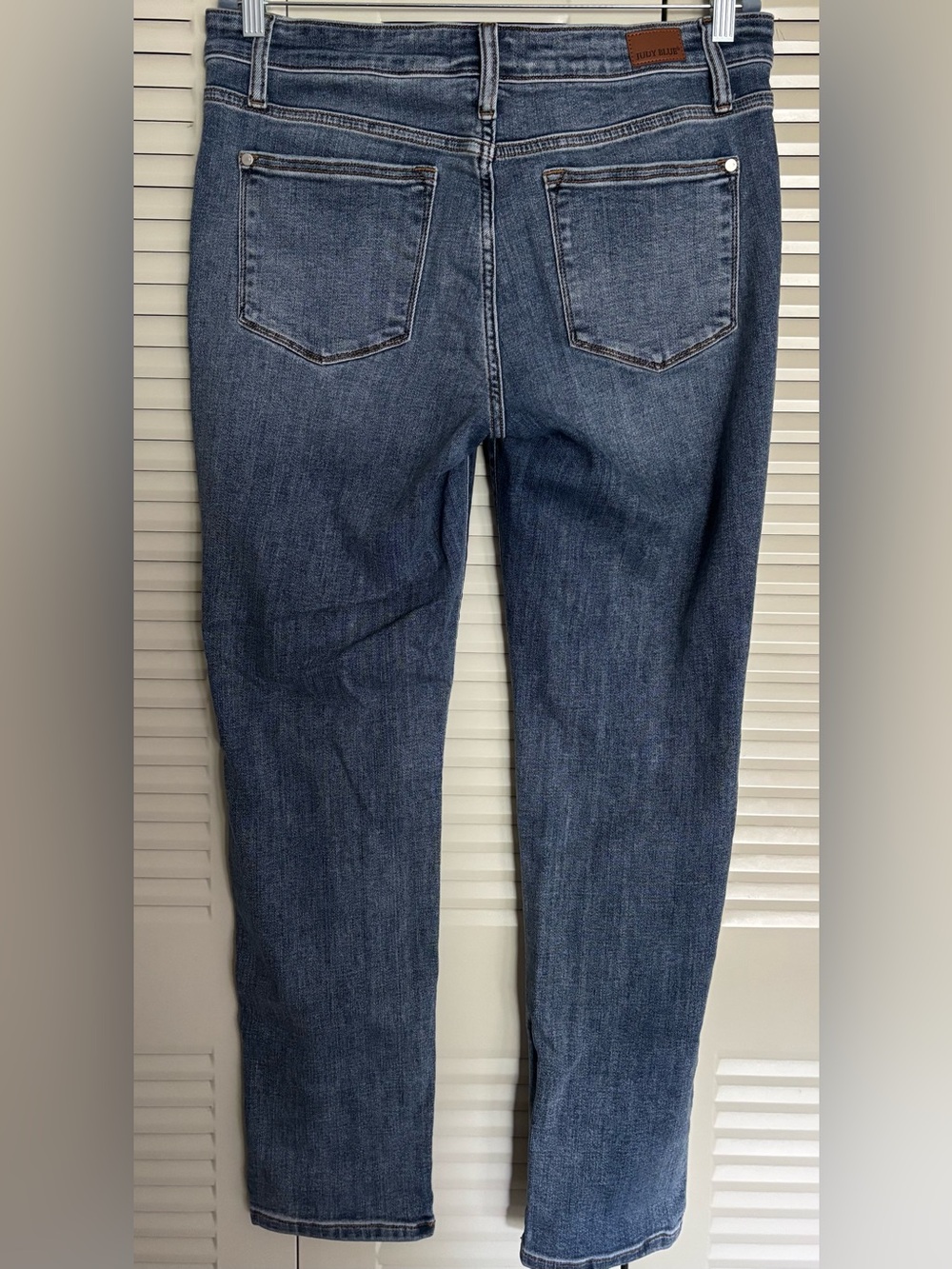 Judy Blue Mid Rise Classic Slim Fit Jeans Medium Wash 13/31 Excellent - Picture 3 of 14